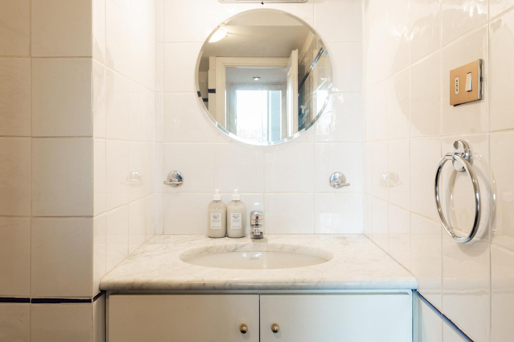 Esquilino Lightsome Apartment Rom